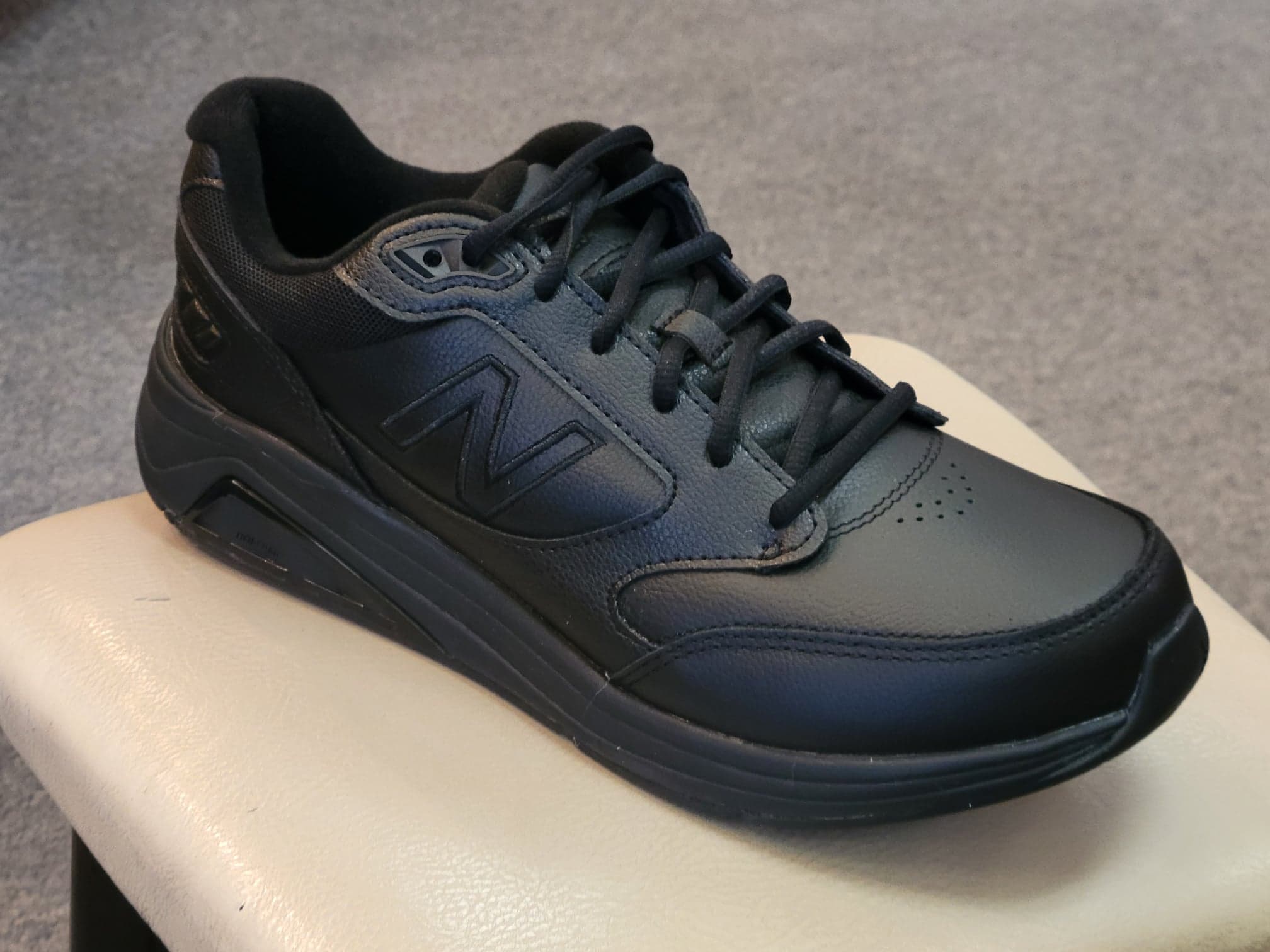 New Balance Leather 928 | vlr.eng.br